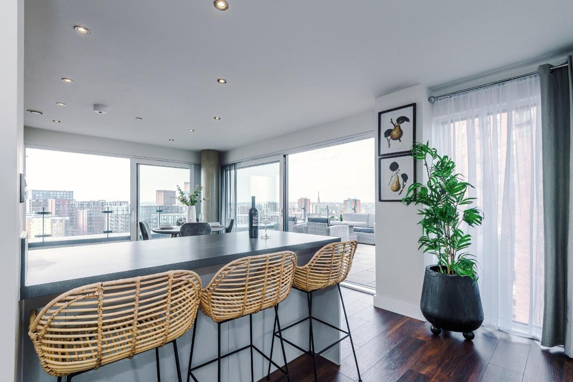 The Irwell Penthouse Skyline Apartment *